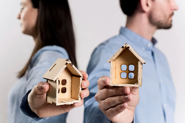 Quien se queda con la casa en un divorcio segun la ley